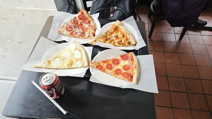J's Pizza Picture 3