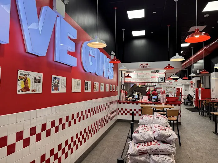 Five Guys Picture 3