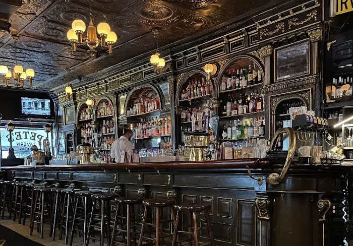 Pete's Tavern Picture 5