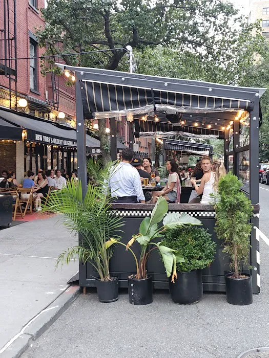 Pete's Tavern Picture 7