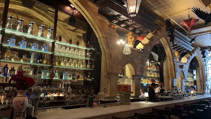 Lillie's Victorian Establishment Picture 5