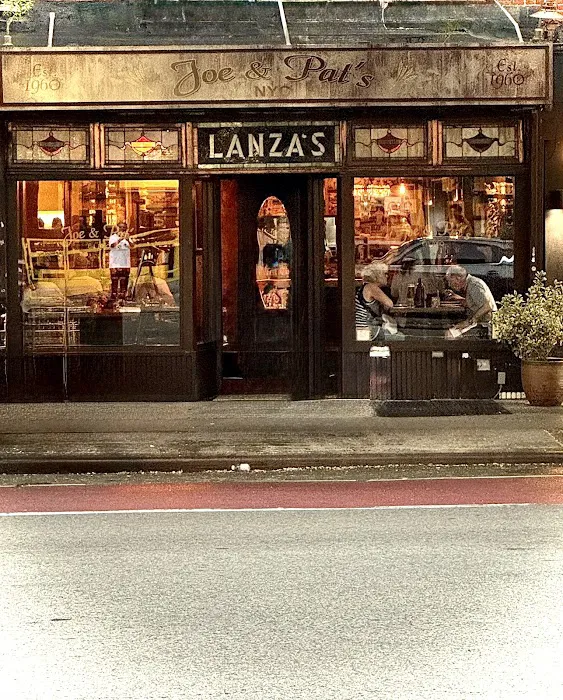 Joe & Pat's NYC Picture 8