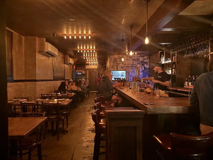 Joe & Pat's NYC Picture 7