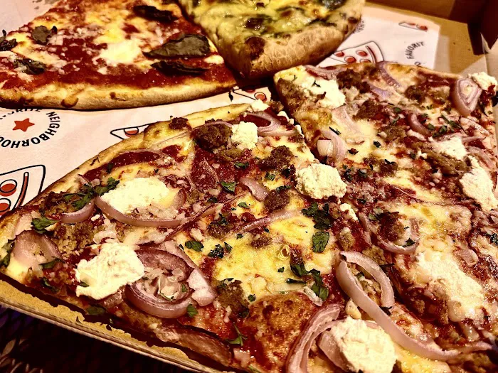 Artichoke Basille's Pizza Picture 8