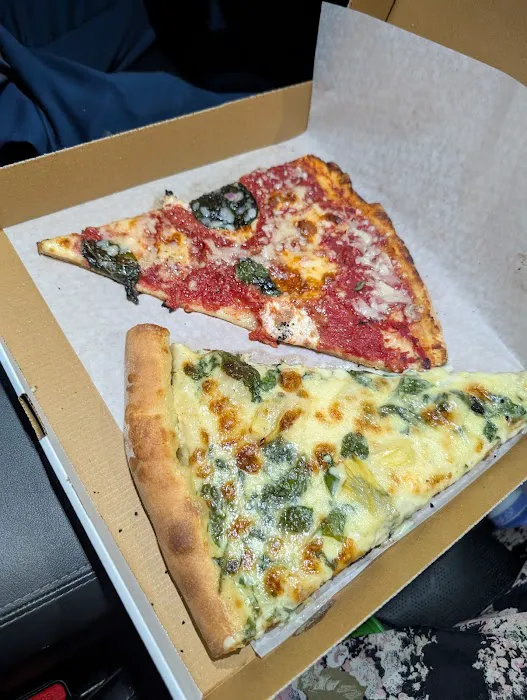 Artichoke Basille's Pizza Picture 6