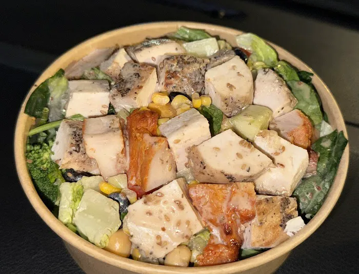 Mrs Green Salad&Juice Picture 1