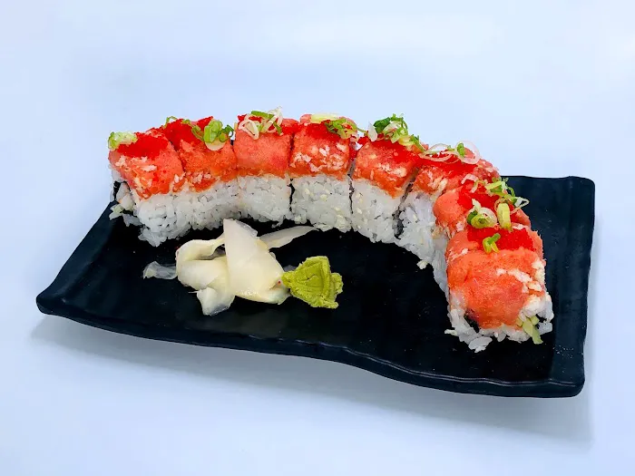 Poke and Roll Sushi Picture 1