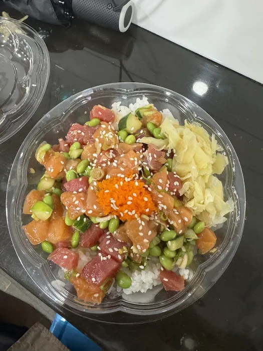 Poke and Roll Sushi Picture 9
