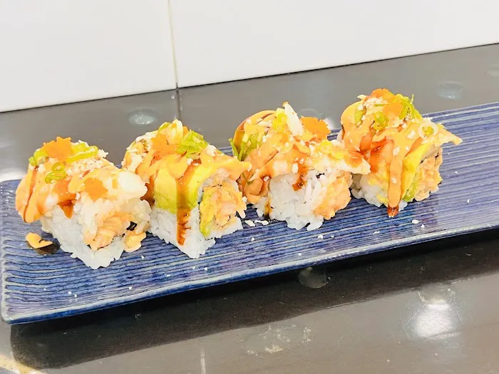 Poke and Roll Sushi Picture 8