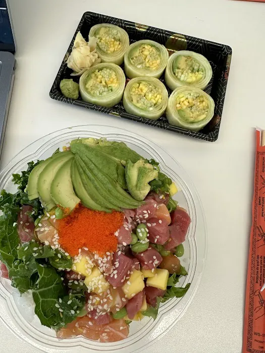 Poke and Roll Sushi Picture 6
