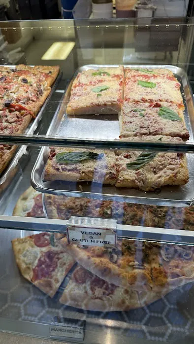 ROCCO'S PIZZA Picture 1