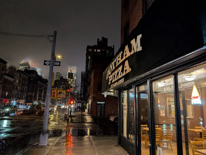 Gotham Pizza Picture 5