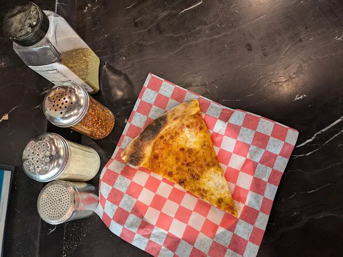 Upside Pizza Picture 3