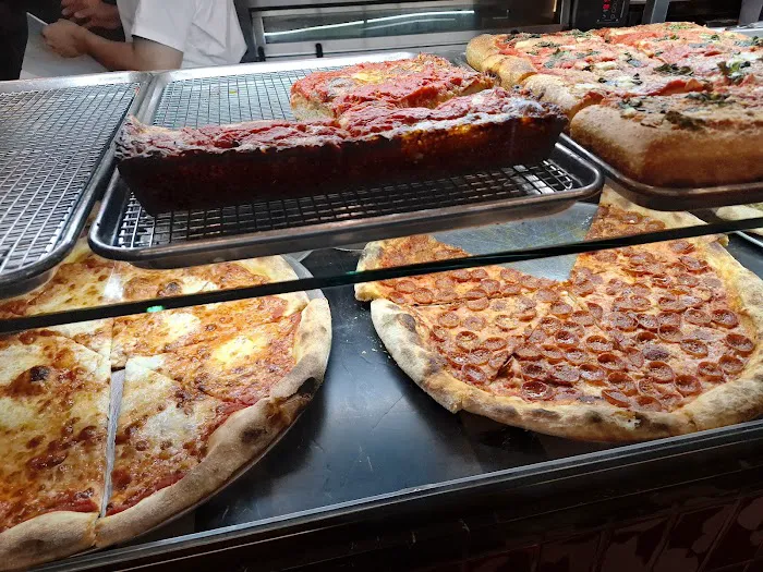 Upside Pizza Picture 9