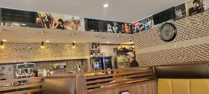 Hollywood Diner Picture 1