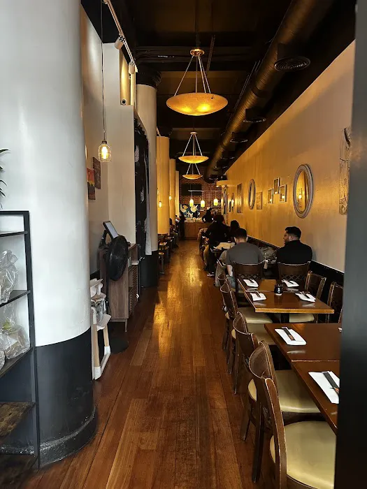 MoMo Sushi Picture 4