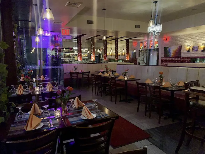 Manhattan Indian Flavor Picture 1