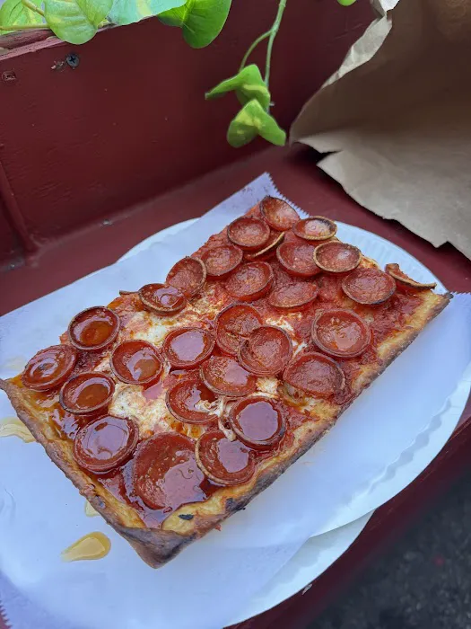 Village Square Pizza Picture 2