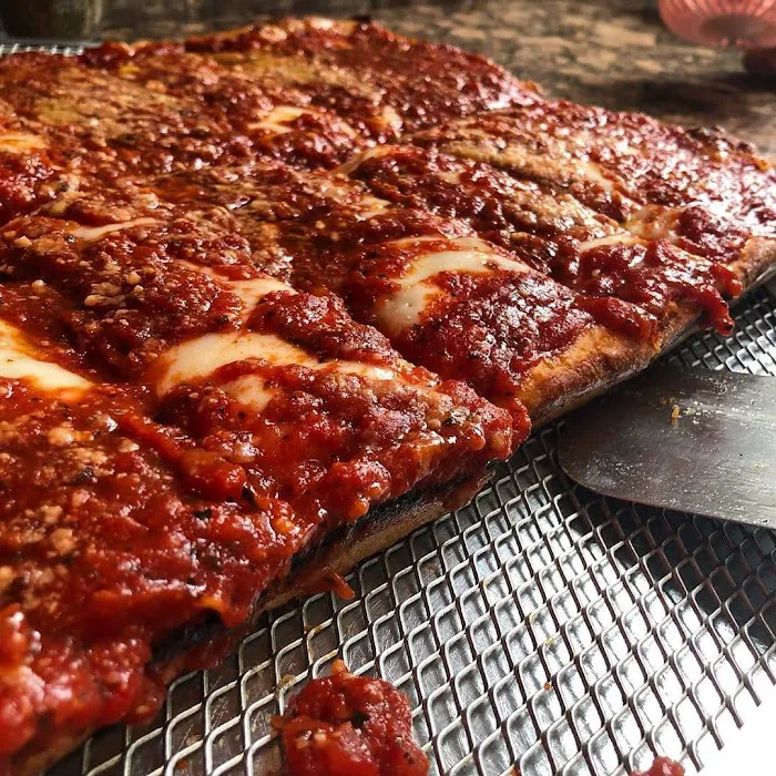 Village Square Pizza Picture 8