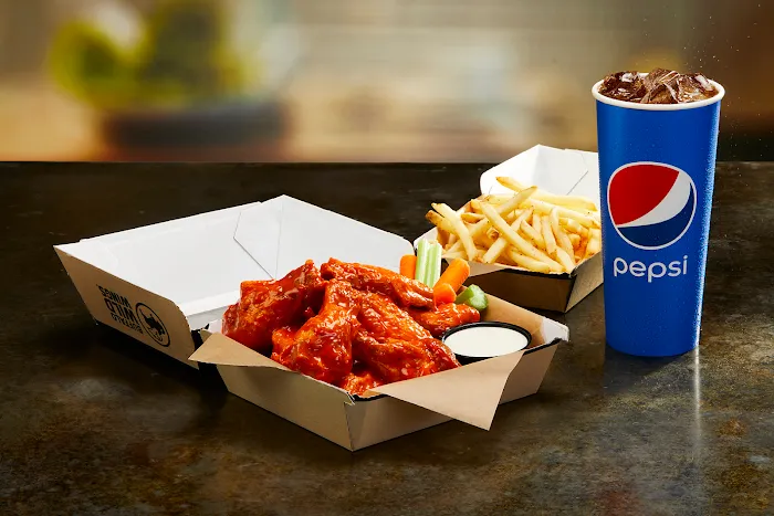 Buffalo Wild Wings 'GO' Picture 9