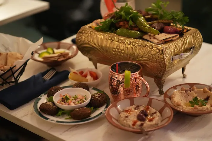 Horus Cafe on A Picture 3