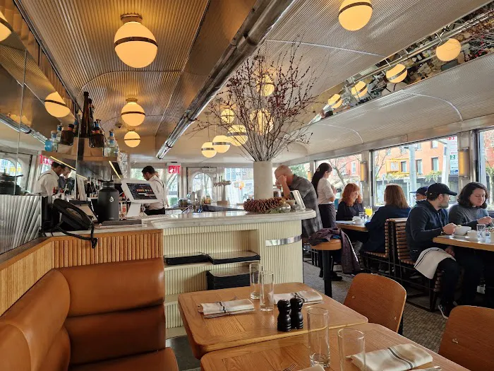 Empire Diner Picture 7