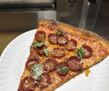 Pop’s Pizza of East Village