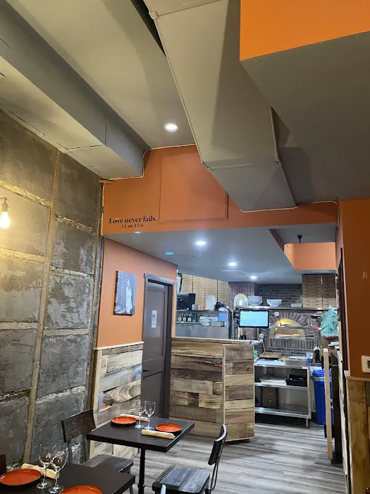 Tino's Artisan Pizza Co. Picture 1