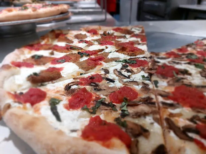 Tutto Mia Pizza Restaurant Picture 1