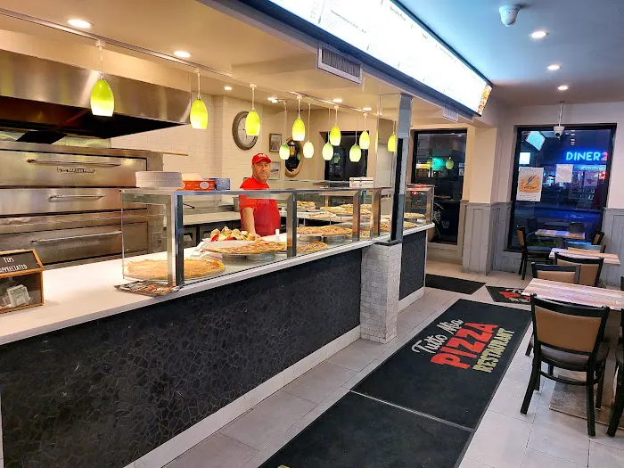 Tutto Mia Pizza Restaurant Picture 5