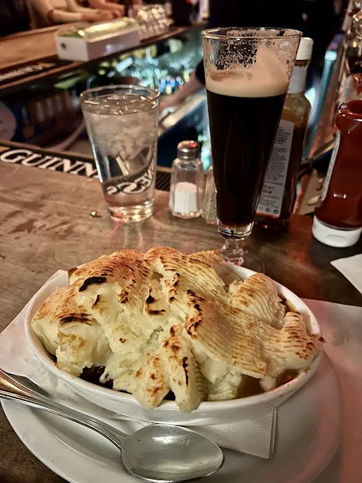 Molly's Shebeen Bar + Restaurant Picture 10