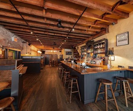 The Globe Bar