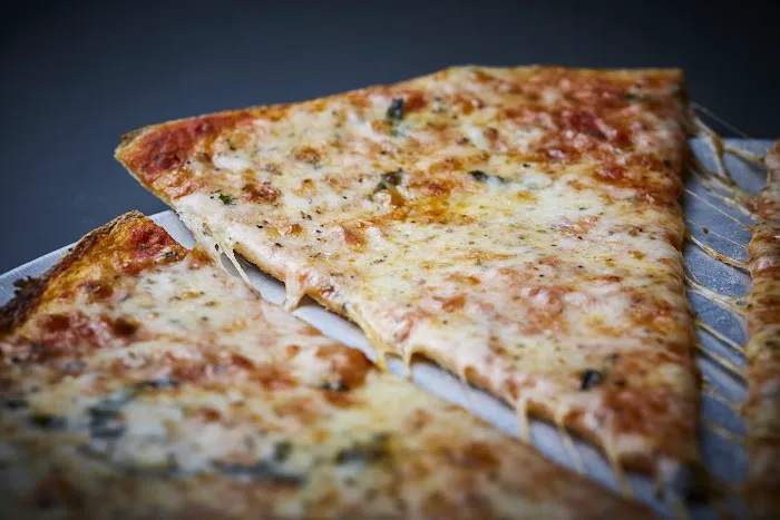 Posto NYC Thin Crust Pizza Picture 5