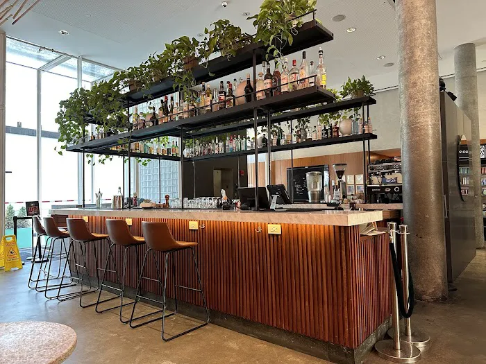 The Lobby Bar & Garden Picture 5