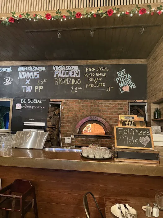 Ovest Pizzoteca Picture 6