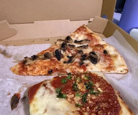 Broni & Belle's Pizzeria