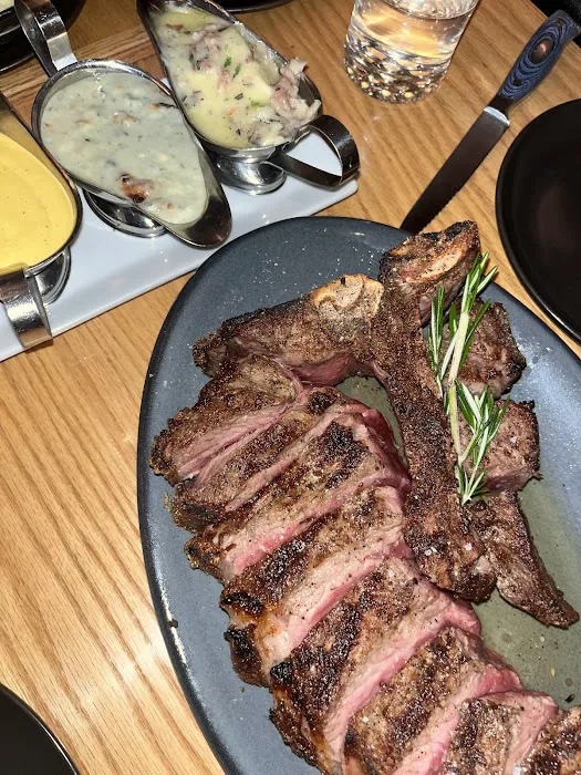 Vinyl Steakhouse Picture 4