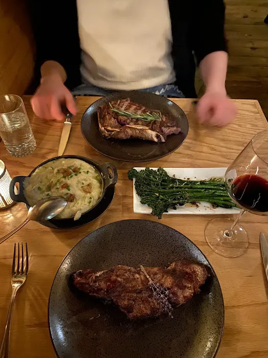 Vinyl Steakhouse Picture 5