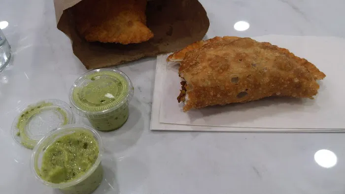 Que Rico Restaurant Picture 4