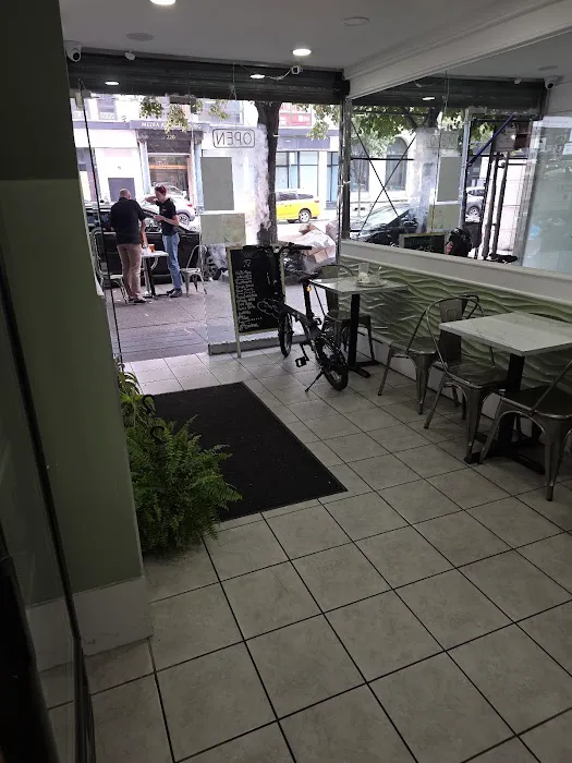 Que Rico Restaurant Picture 5