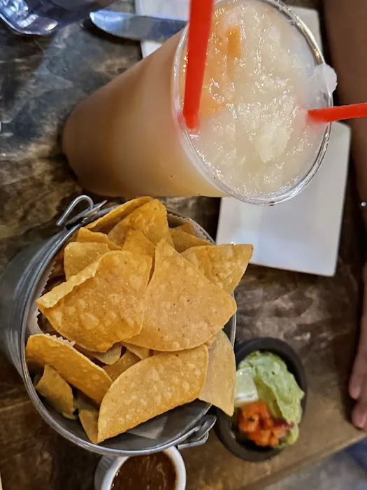 El Camion Cantina Picture 7
