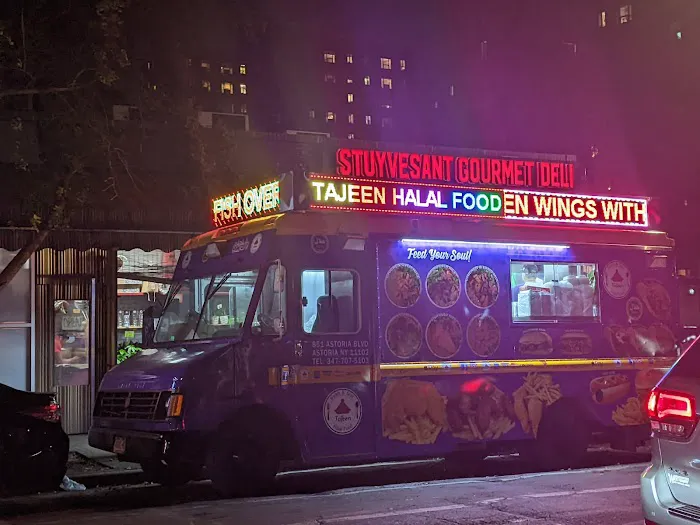 Tajeen Halal Food Truck Picture 7
