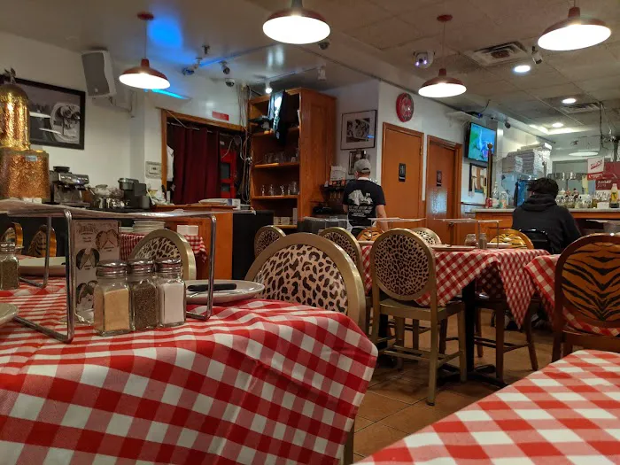 Limelight ™ Original Famous Coal Fired Brick Oven Pizzeria NYC Picture 7