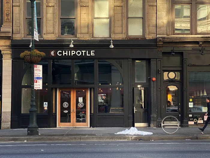 Chipotle Mexican Grill Picture 2