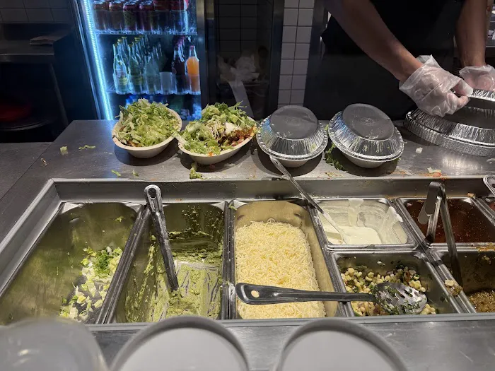 Chipotle Mexican Grill Picture 7