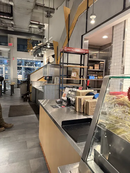 Chipotle Mexican Grill Picture 9