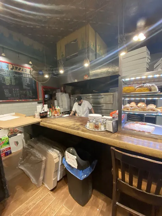 Highline Pizzeria Picture 10