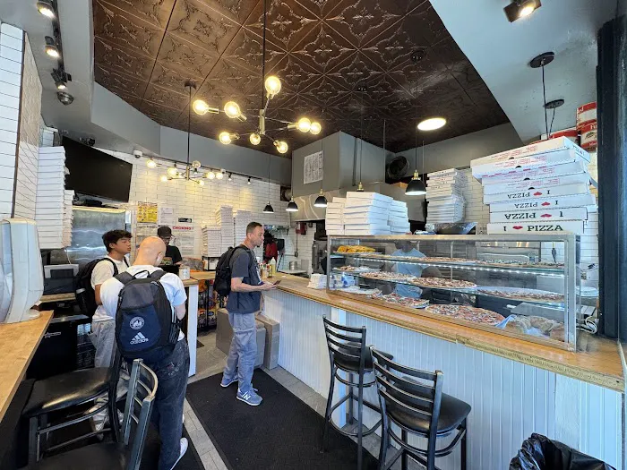 Highline Pizzeria Picture 8