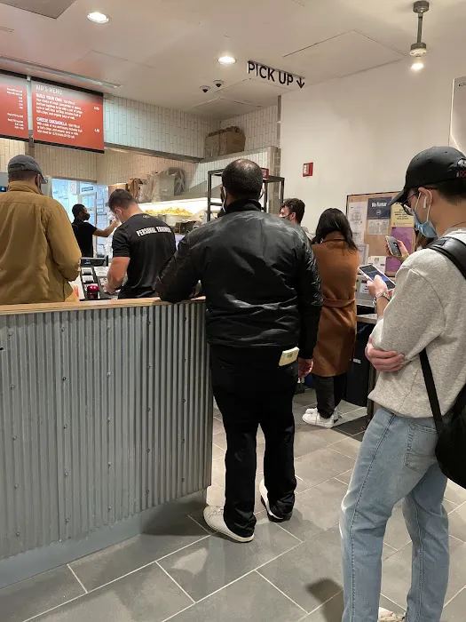 Chipotle Mexican Grill Picture 4