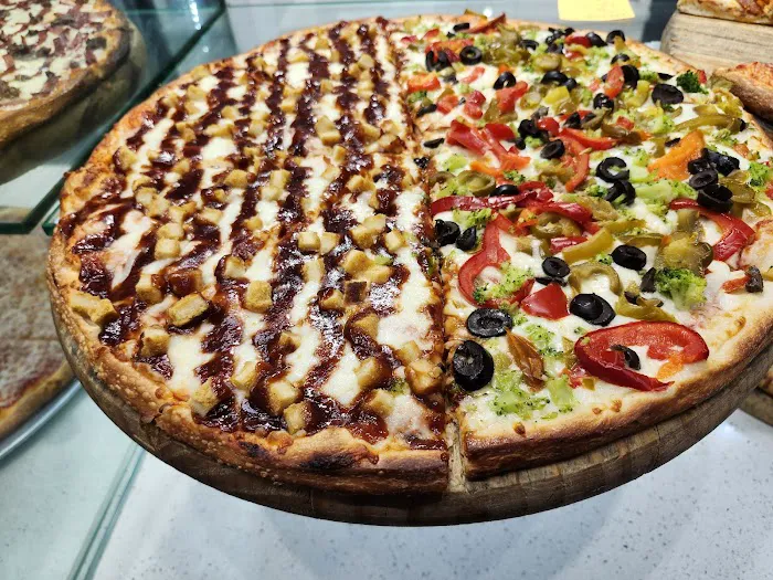 Lexington Famous Pizza Picture 3